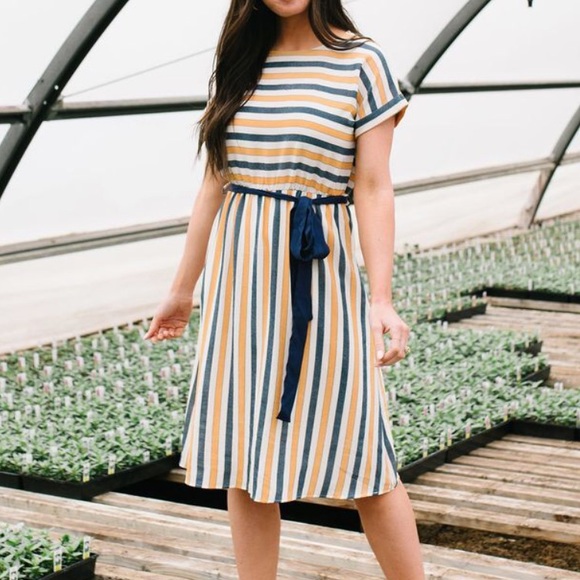 MIDI DRESS IN NAVY BLUE AND MUSTARD YELLOW STRIPES - Picture 1 of 3